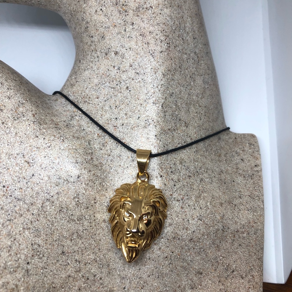 Vintage Golden Leo Lion Pendant Necklace